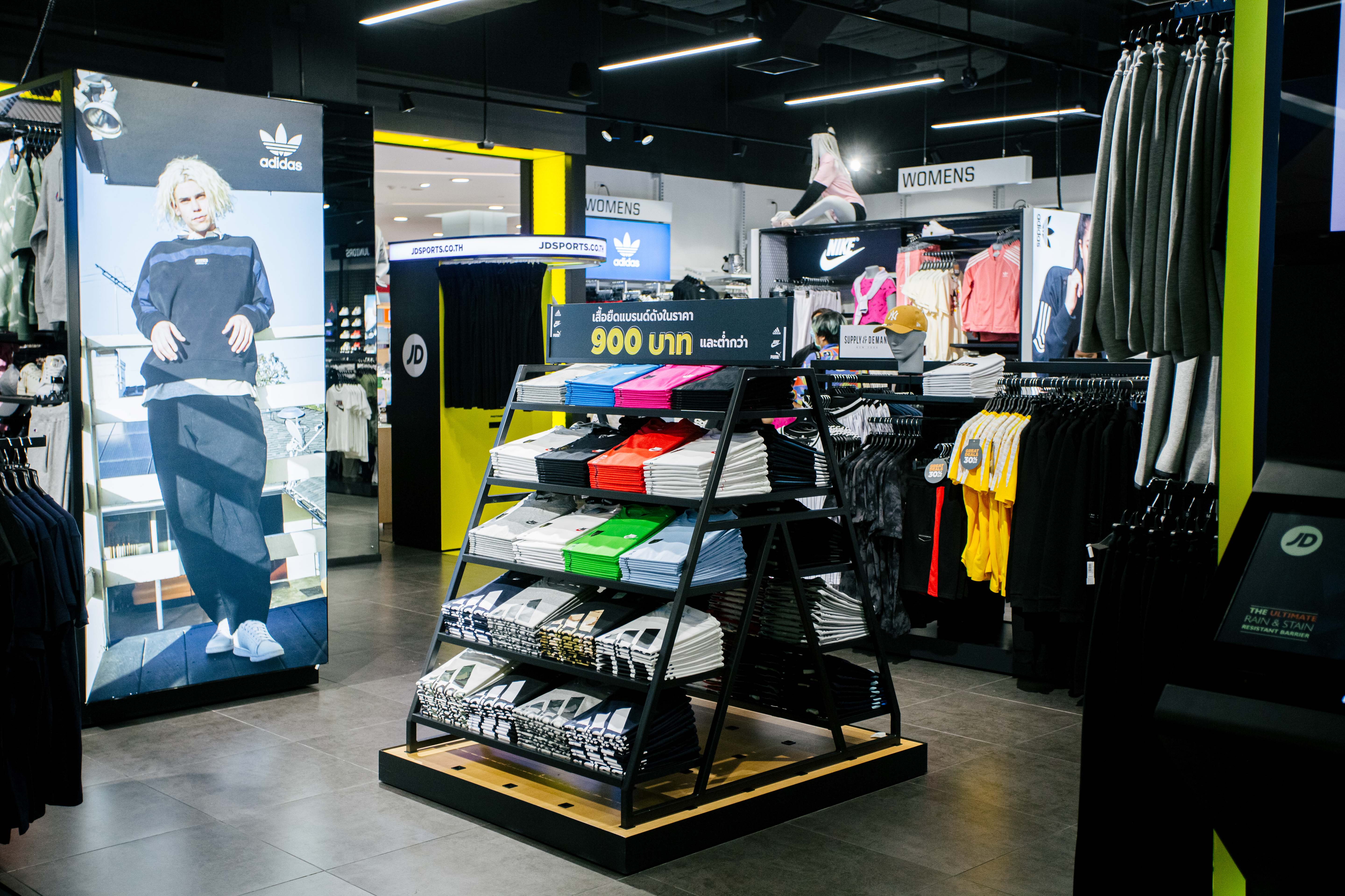 Adidas shop 2025 fashion island